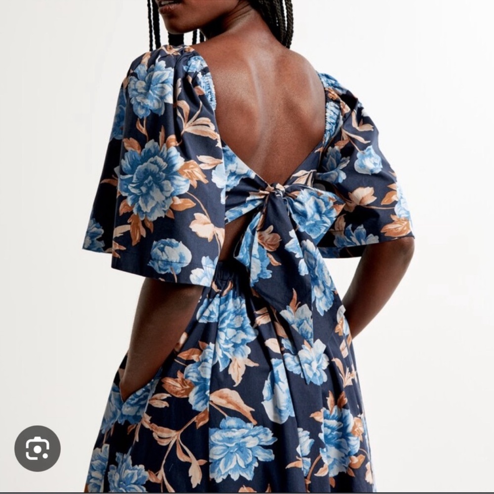 Abercrombie and Fitch floral print Summer dress with tie back size medium
